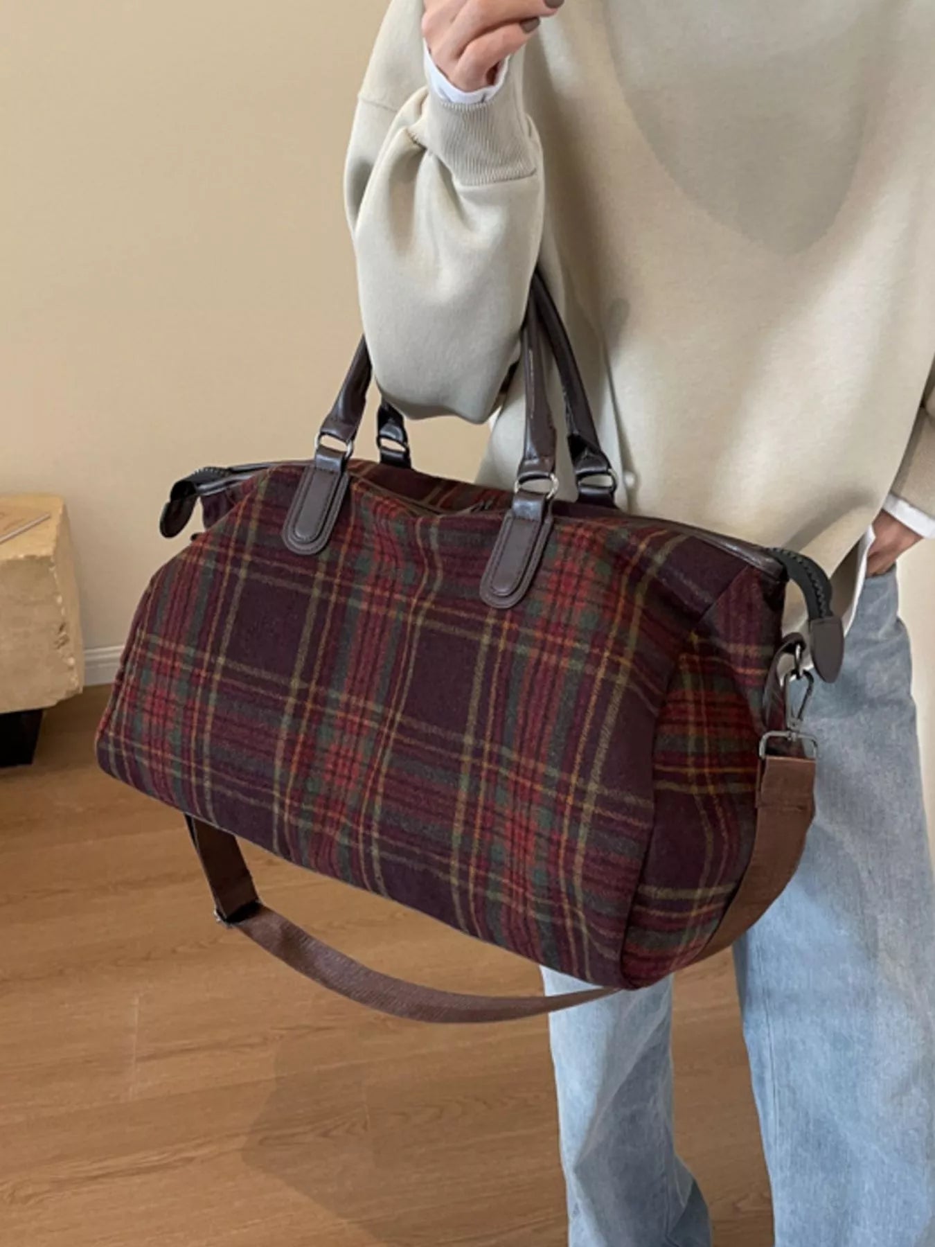 Vintage Plaid Pattern Travel Bag