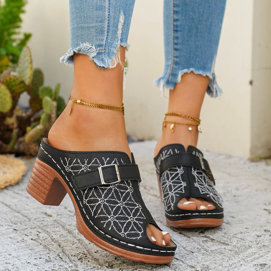 Buckle Decor Block Heel Sandals