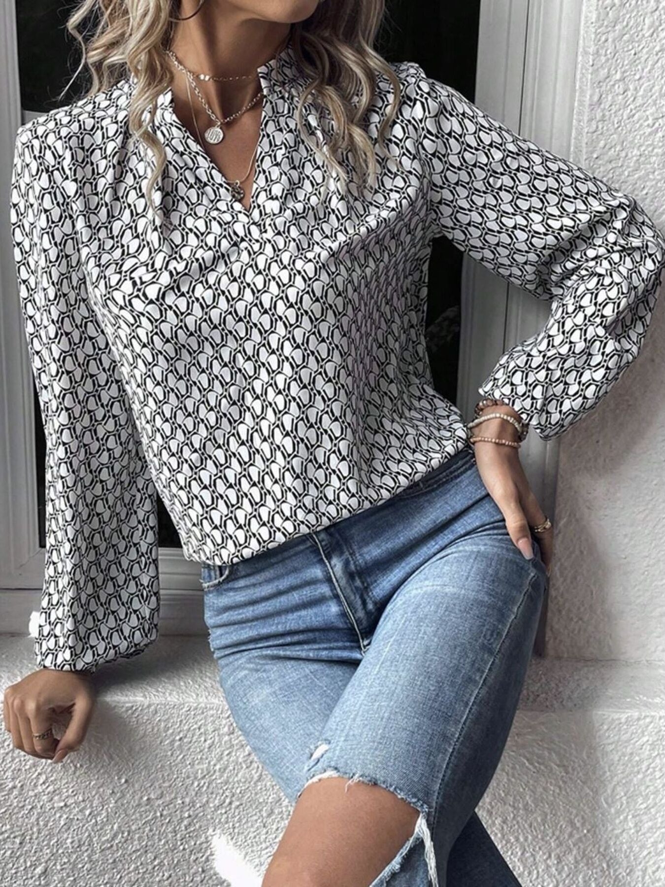 Printed Notched Balloon Sleeve Blouse