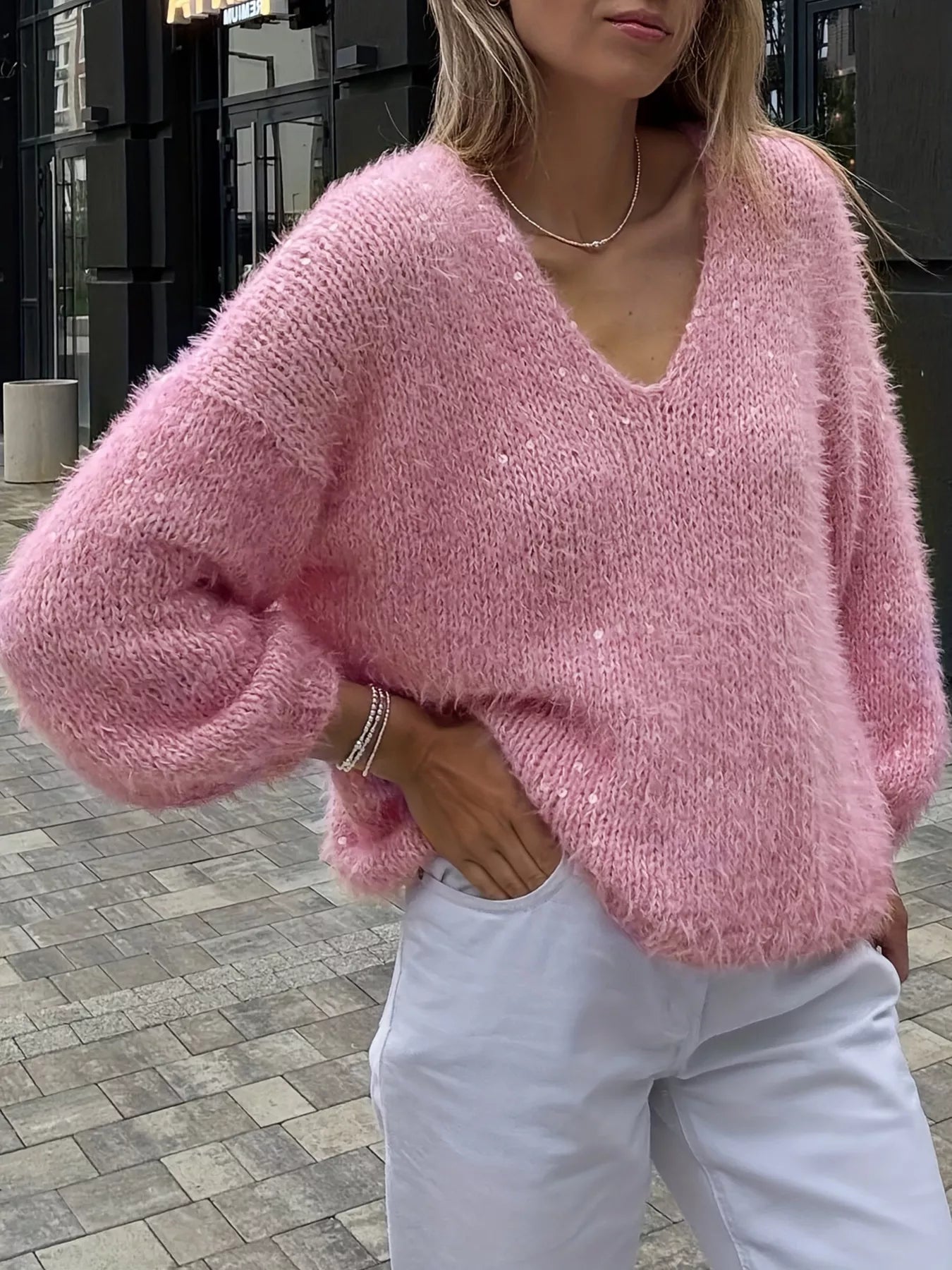 Sqeuin Fuzzy V-Neck Knit Top