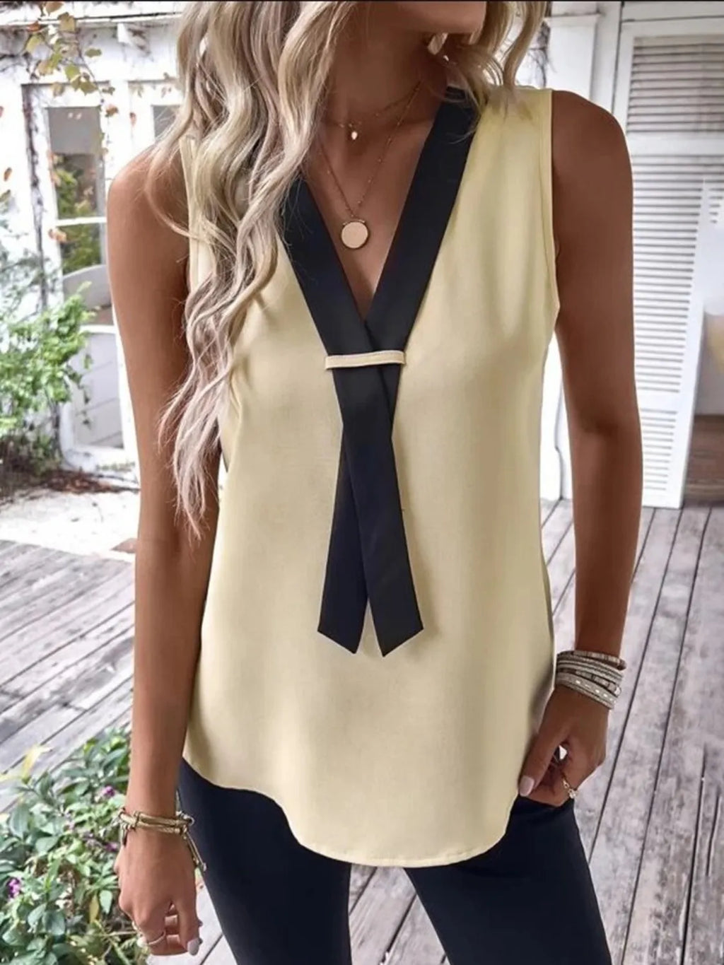 Full Size  V-Neck Contrast Tank Plus Size