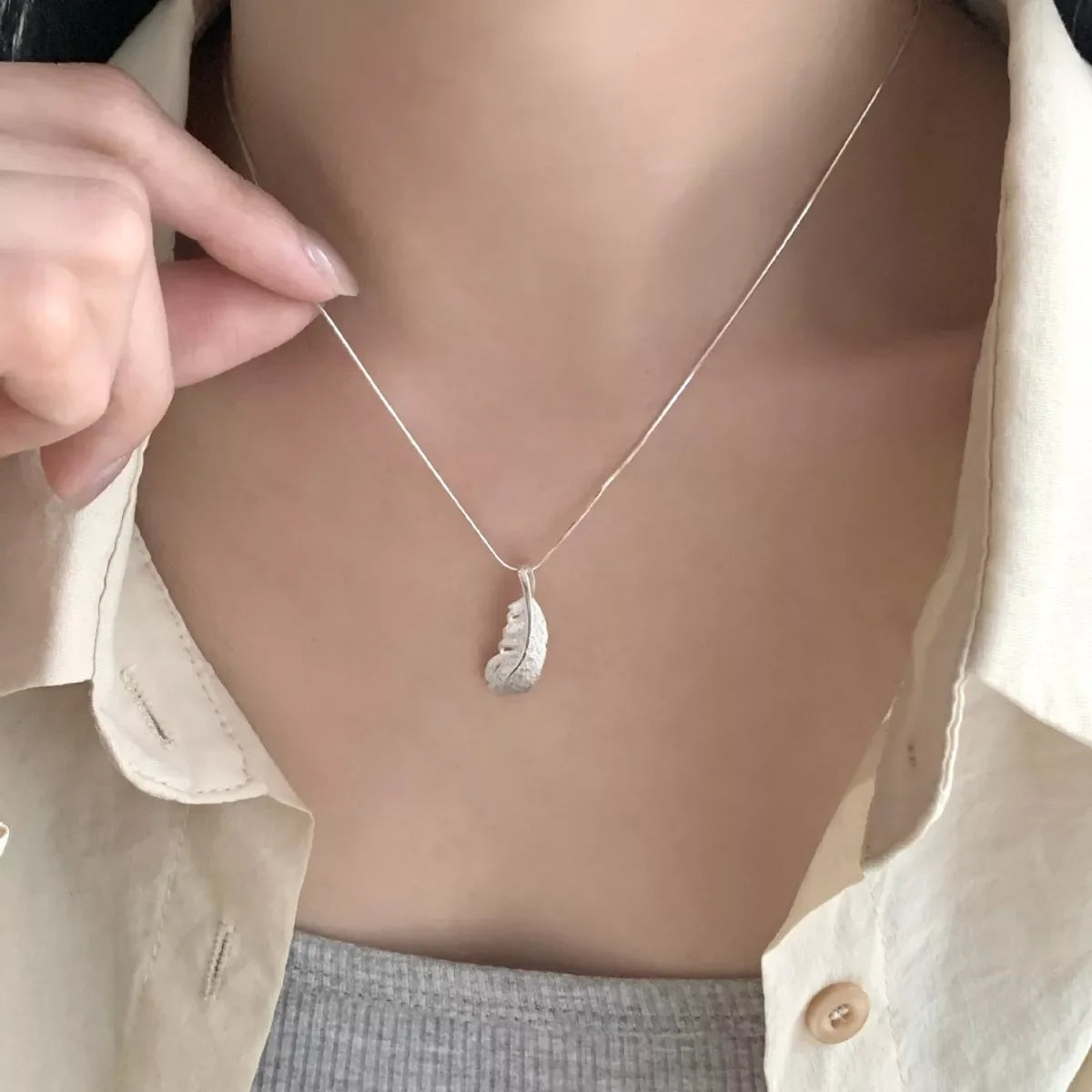 Feather Pendant Necklace