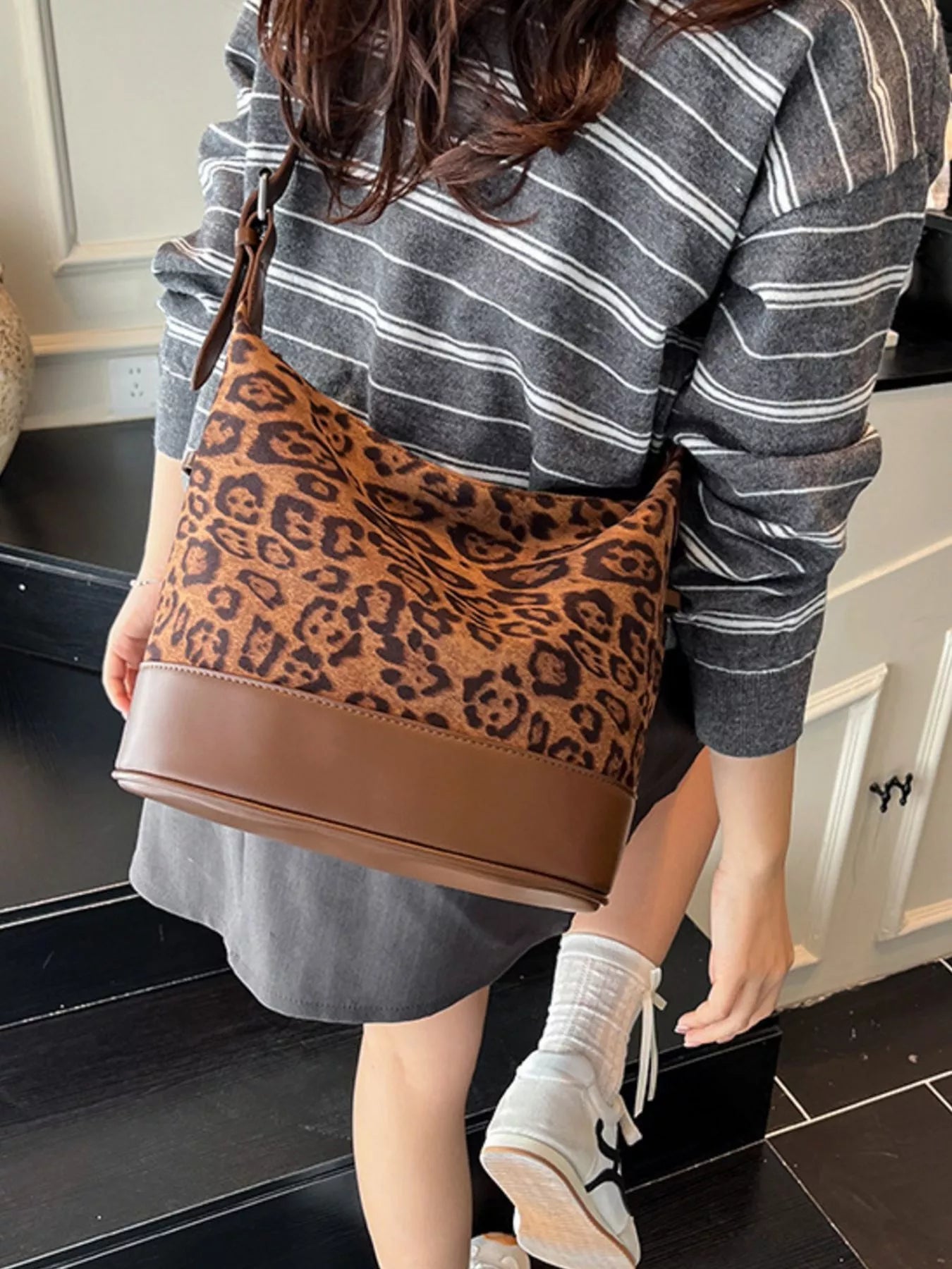 Adjustable Strap Tote Bag