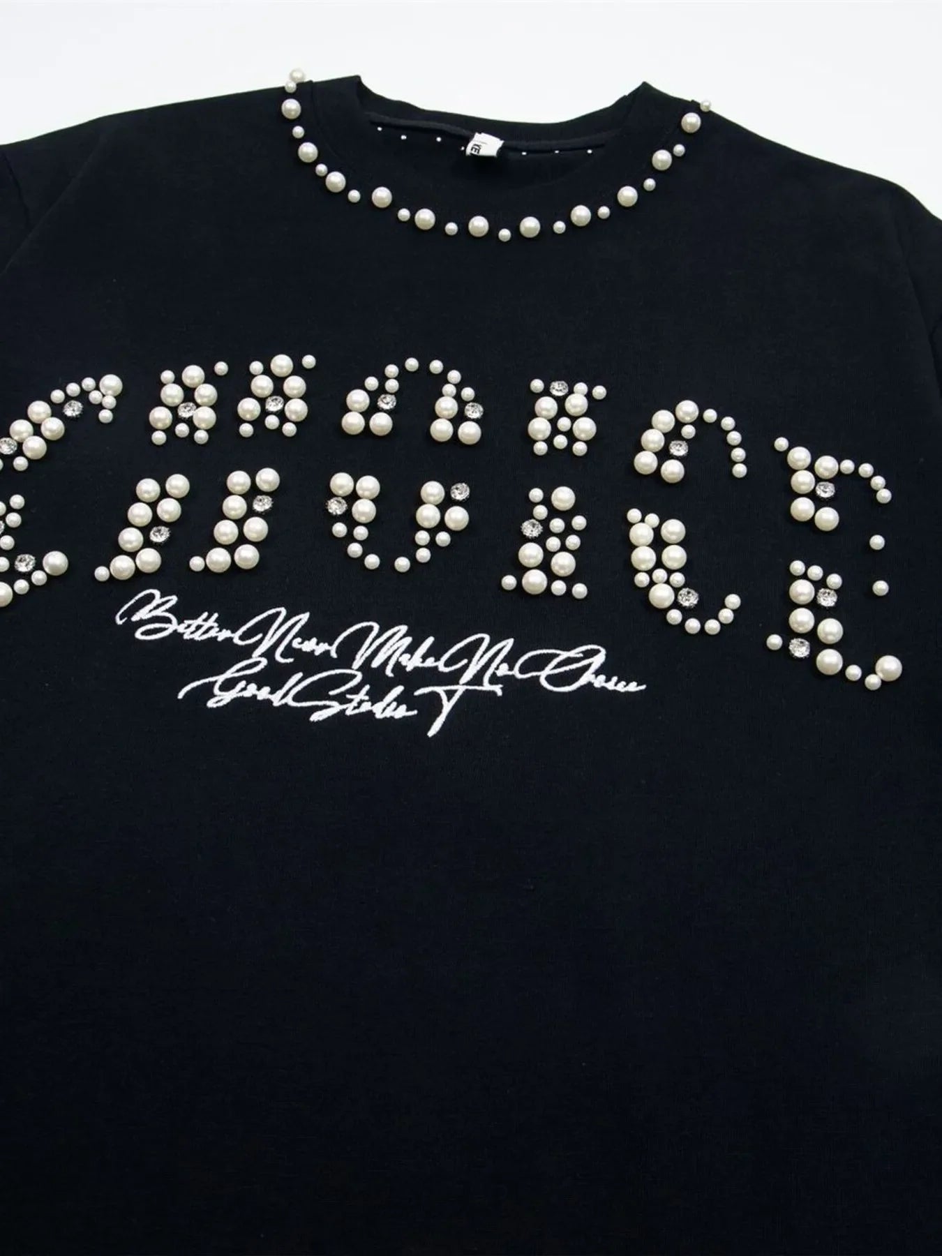 Men's Pearl Detail Round Neck T-Shirt
