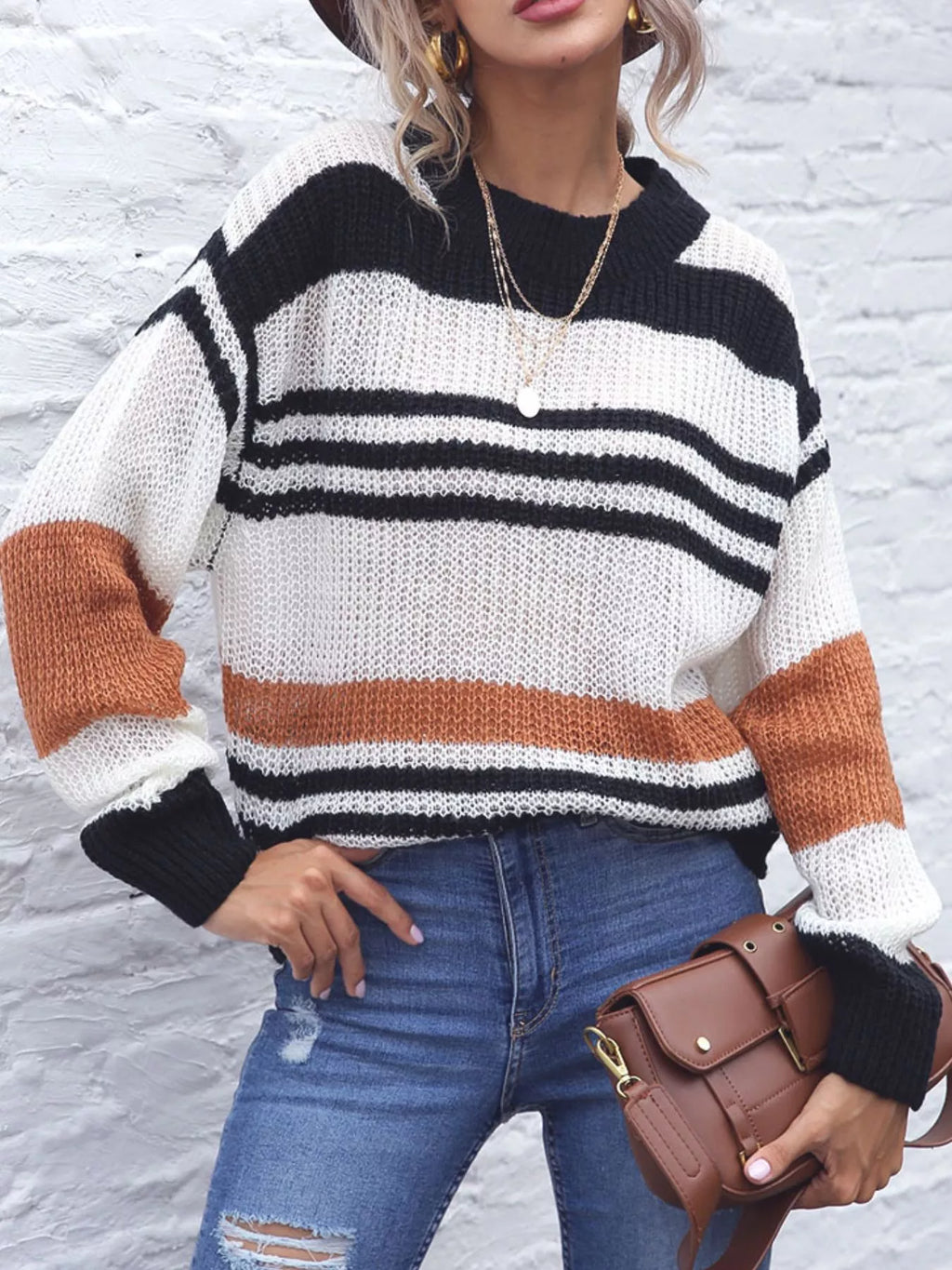 Striped Round Neck Knit Sweaer