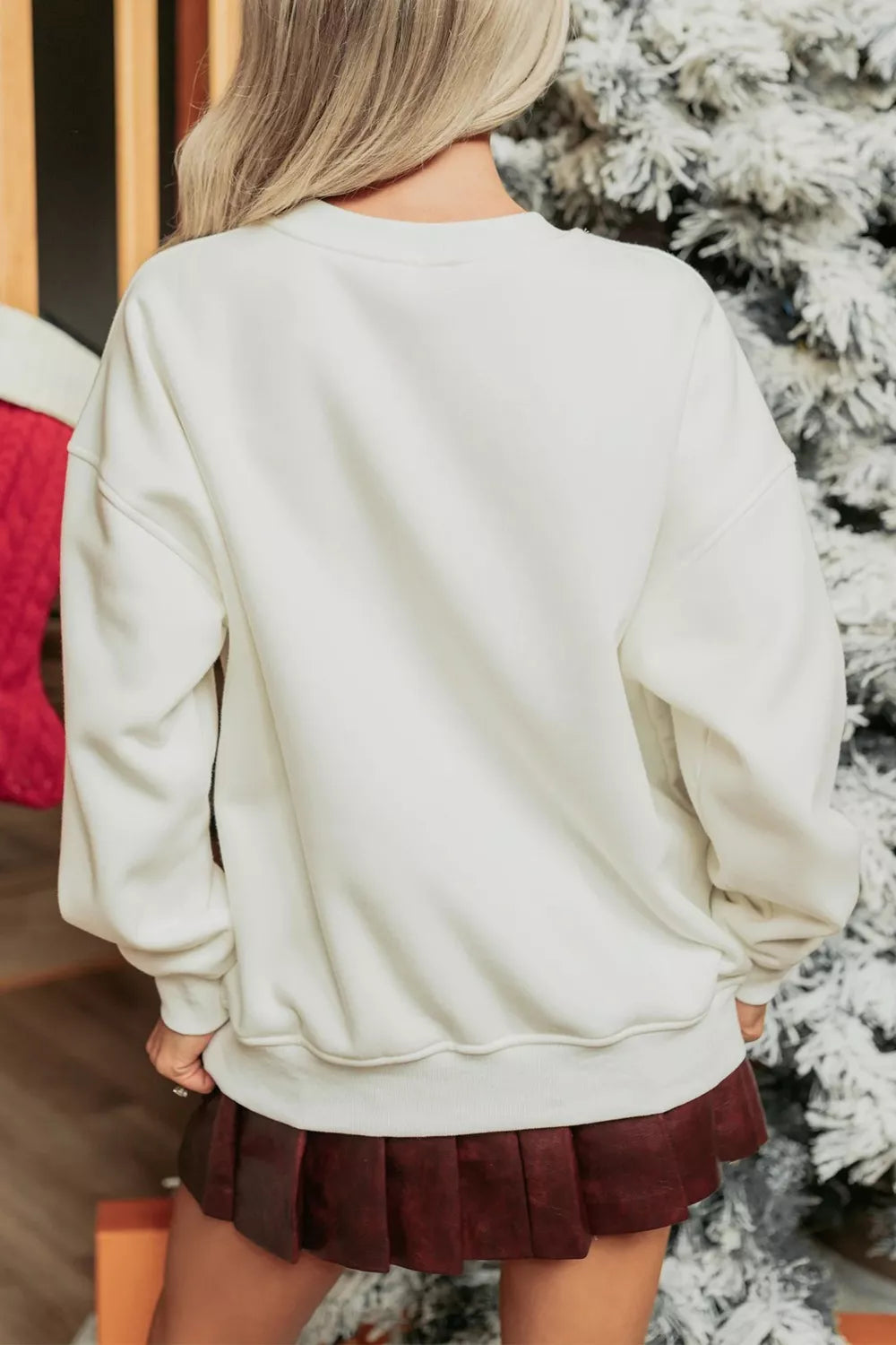 Merry Bow Graphic Drop Shoulder Loose Christmas Sweatshirt