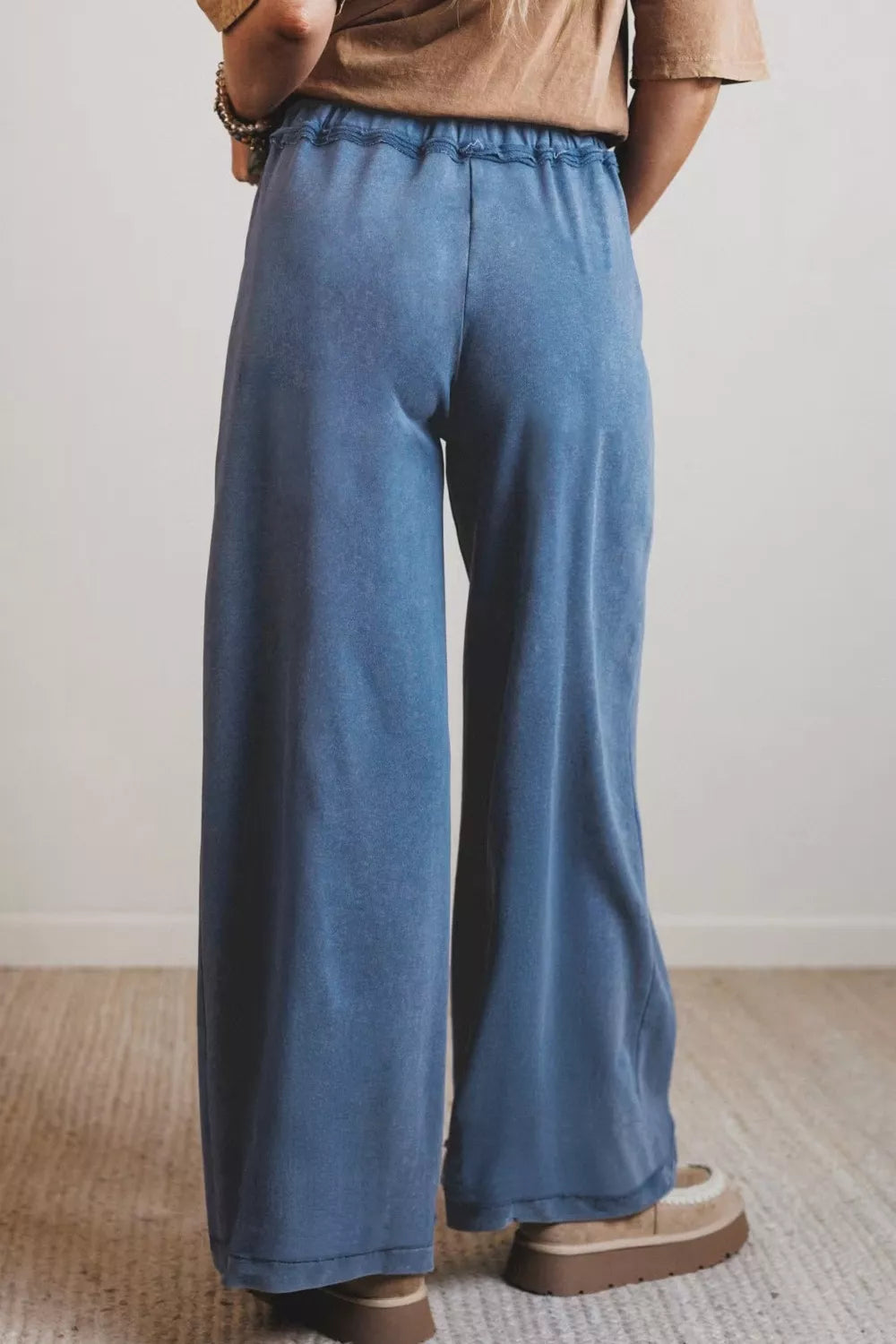Relaxed Fit Drawstring Jeans