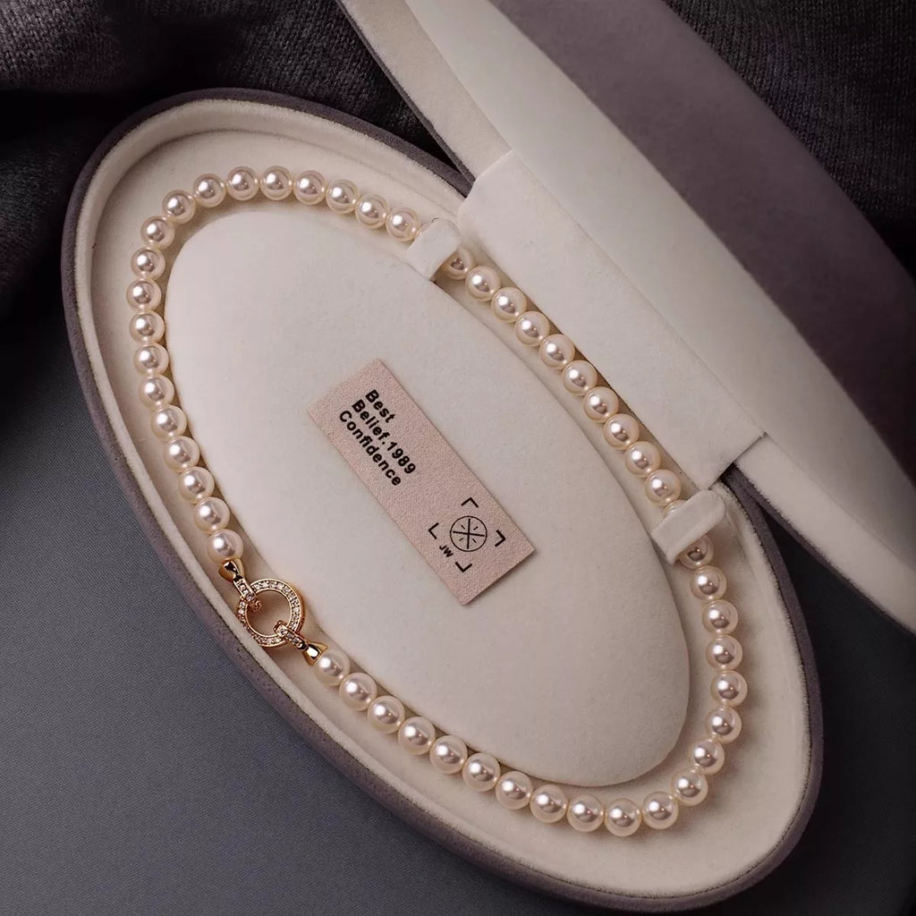 Pearl Necklace with Interlocking Clasp