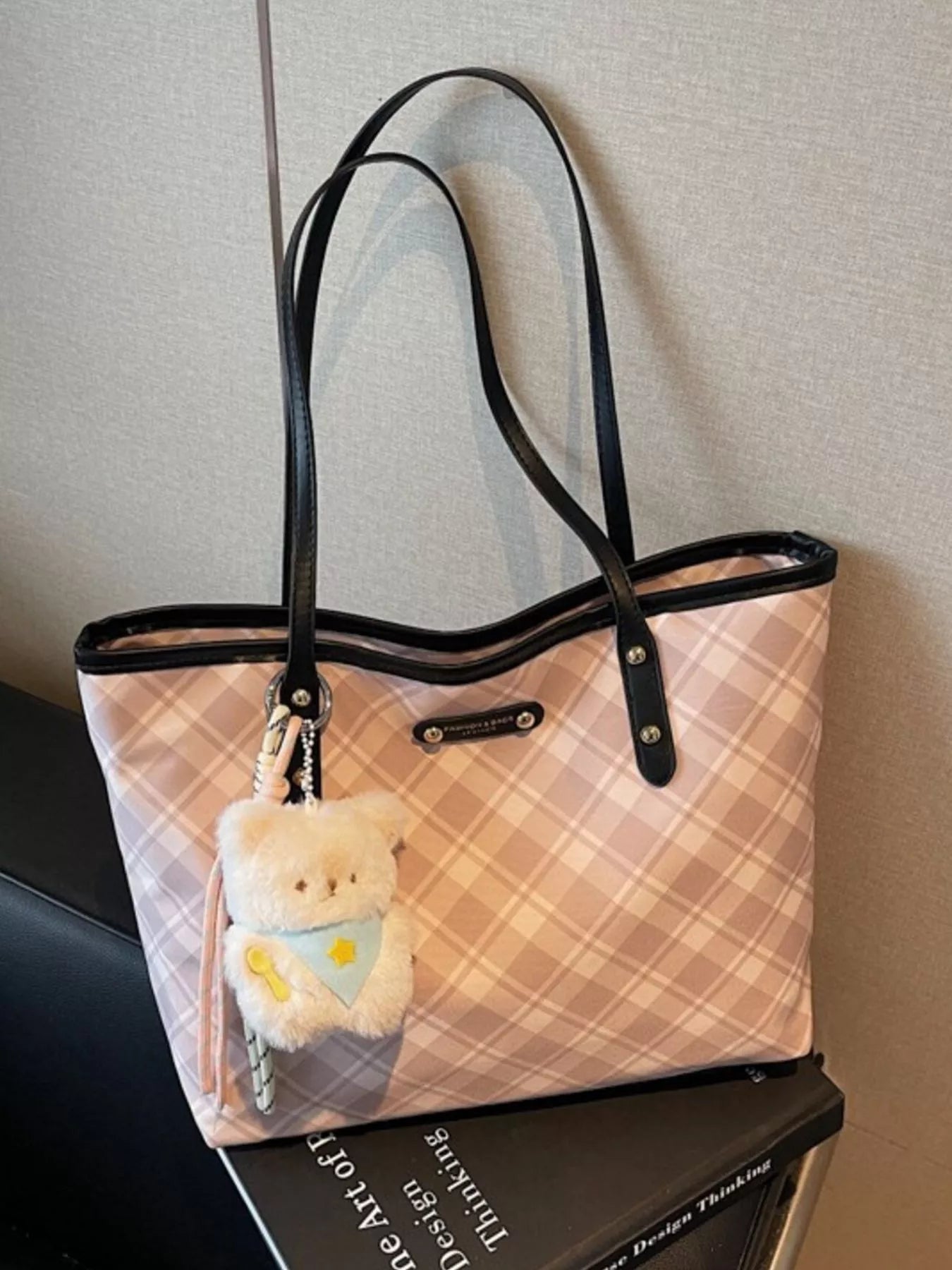 Plaid Pattern Shoulder Bag