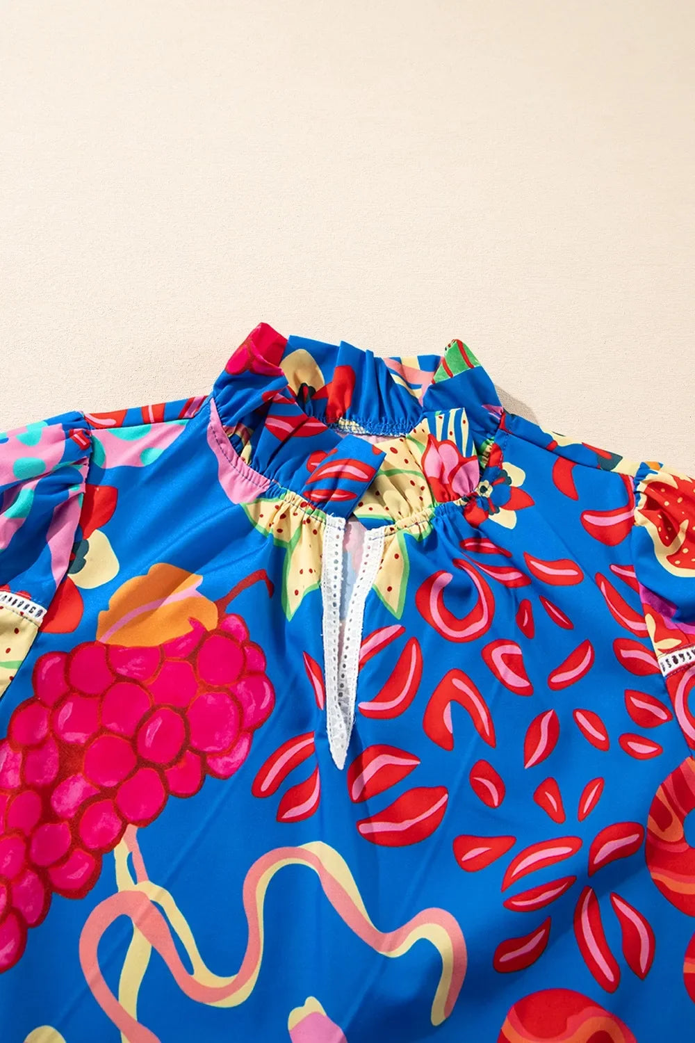 Abstract Print Frilled Collar Ruffled Puff Short Sleeve Top