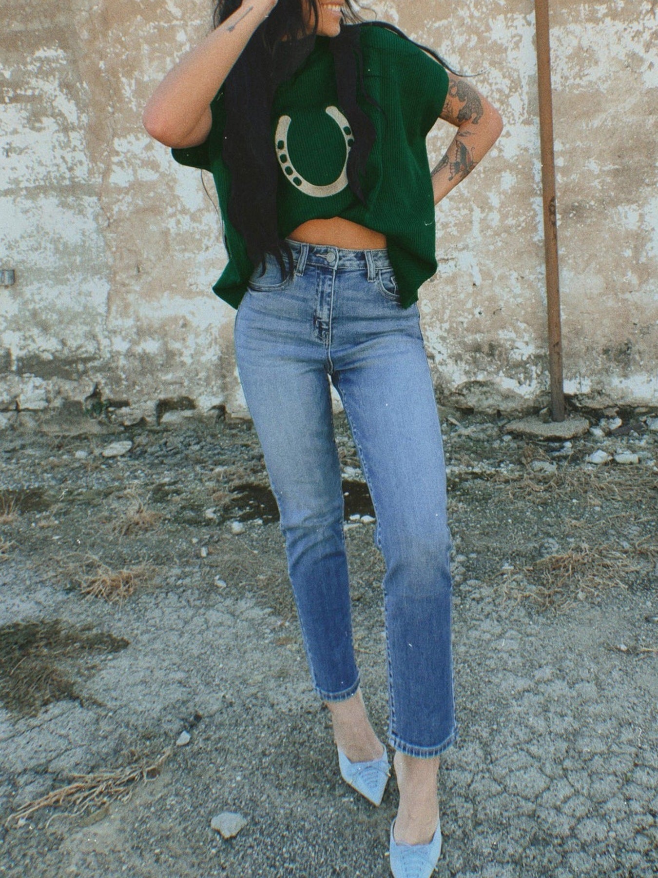 Horseshoe Graphic Short Sleeve Sweater