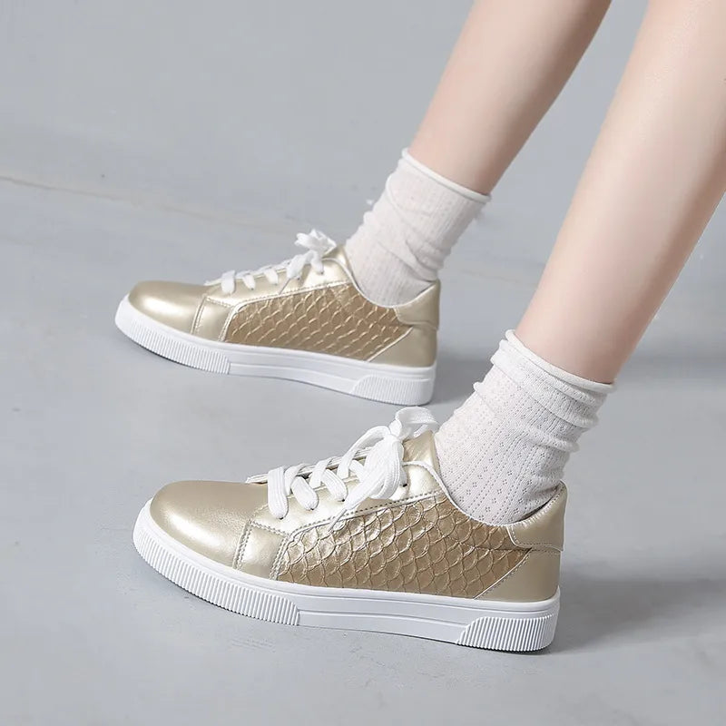 Round Toe Lace Up Sneakers