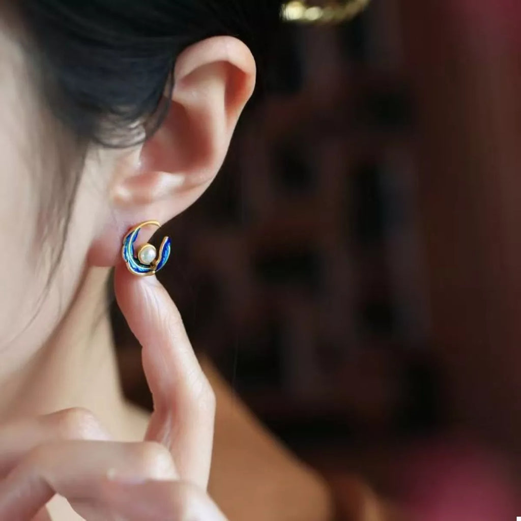 Feather Pearl Stud Earrings