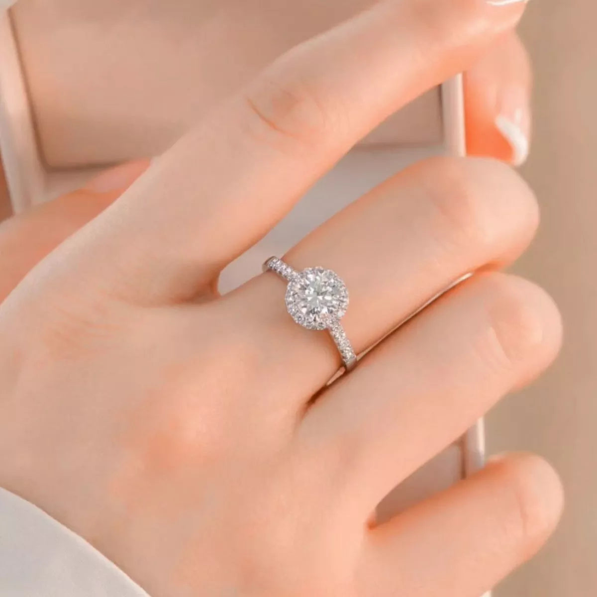 2 Carat Moissanite 925 Sterling Silver Ring
