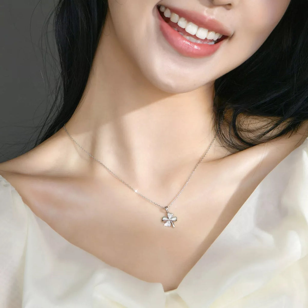925 Sterling Silver Zircon Clover Pendant Necklace
