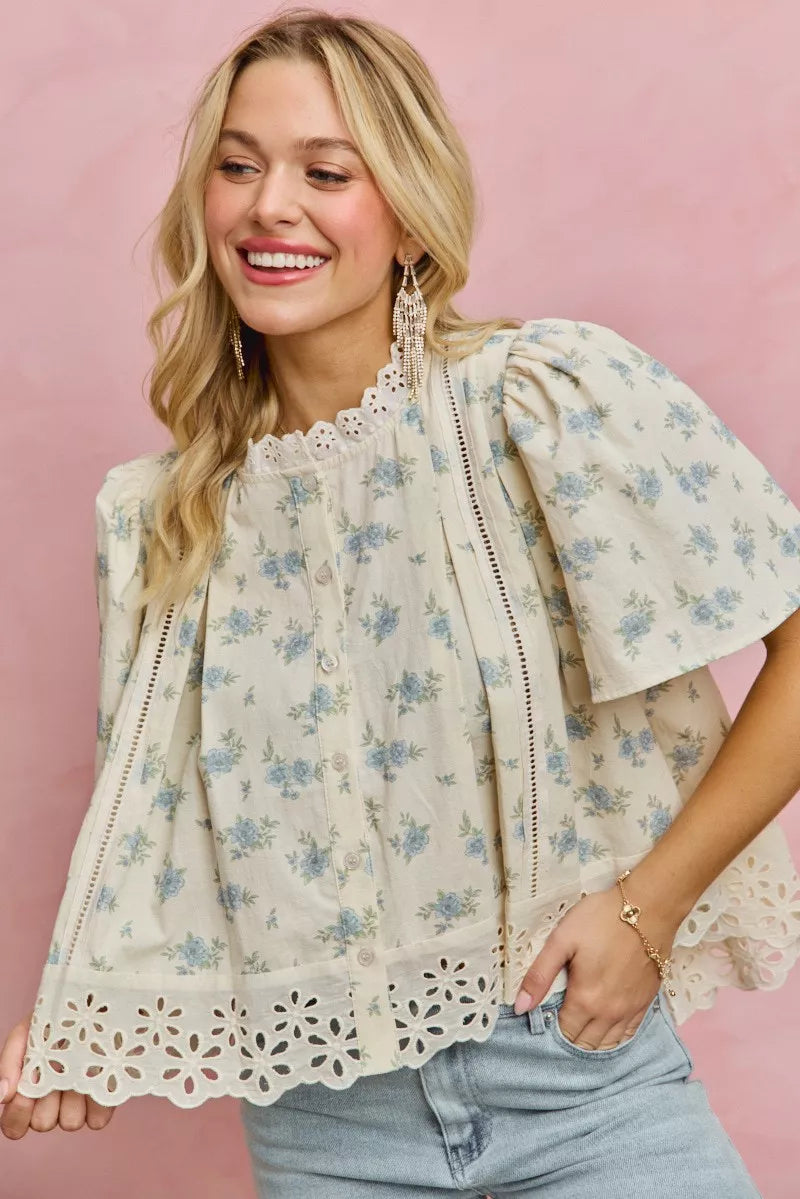 SO ME Floral Print Lace Trim Flutter Sleeves Blouse