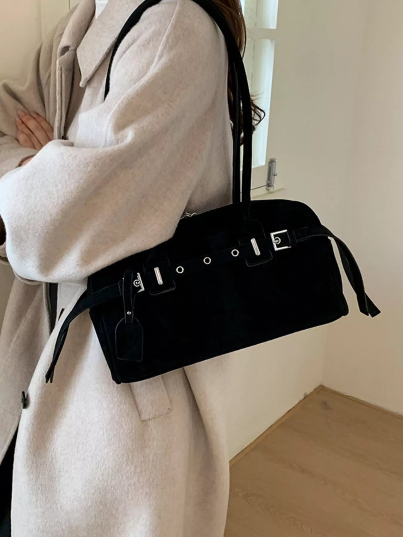 Buckle Decor Shoulder Bag