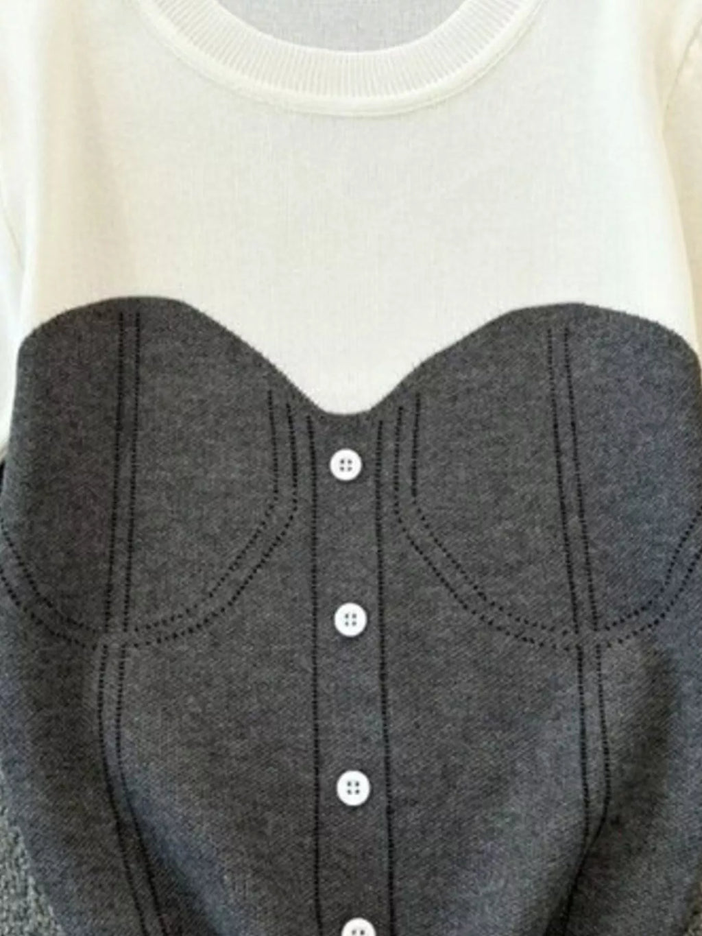 Color Block Short Sleeve Knit T-Shirt