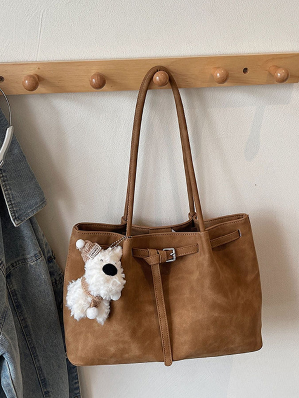 Buckle Detail Shoulder Bag
