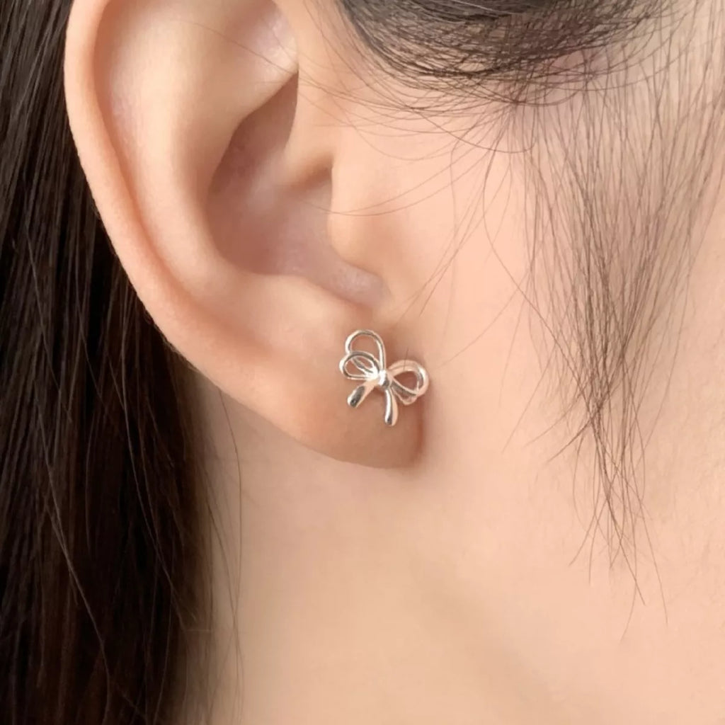 925 Sterling Silver Bow Earrings