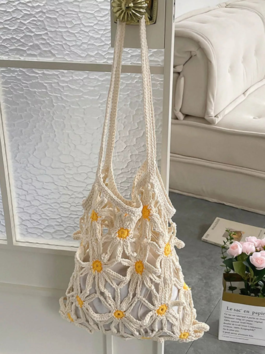 Daisy Crochet Shoulder Bag