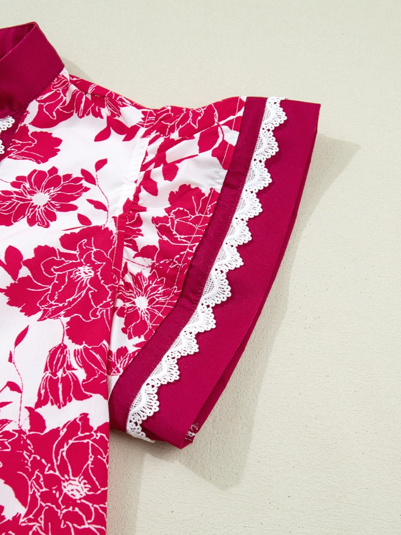 Floral Print Color Block Trim Lace Detail V Neck Flutter Sleeve Blouse