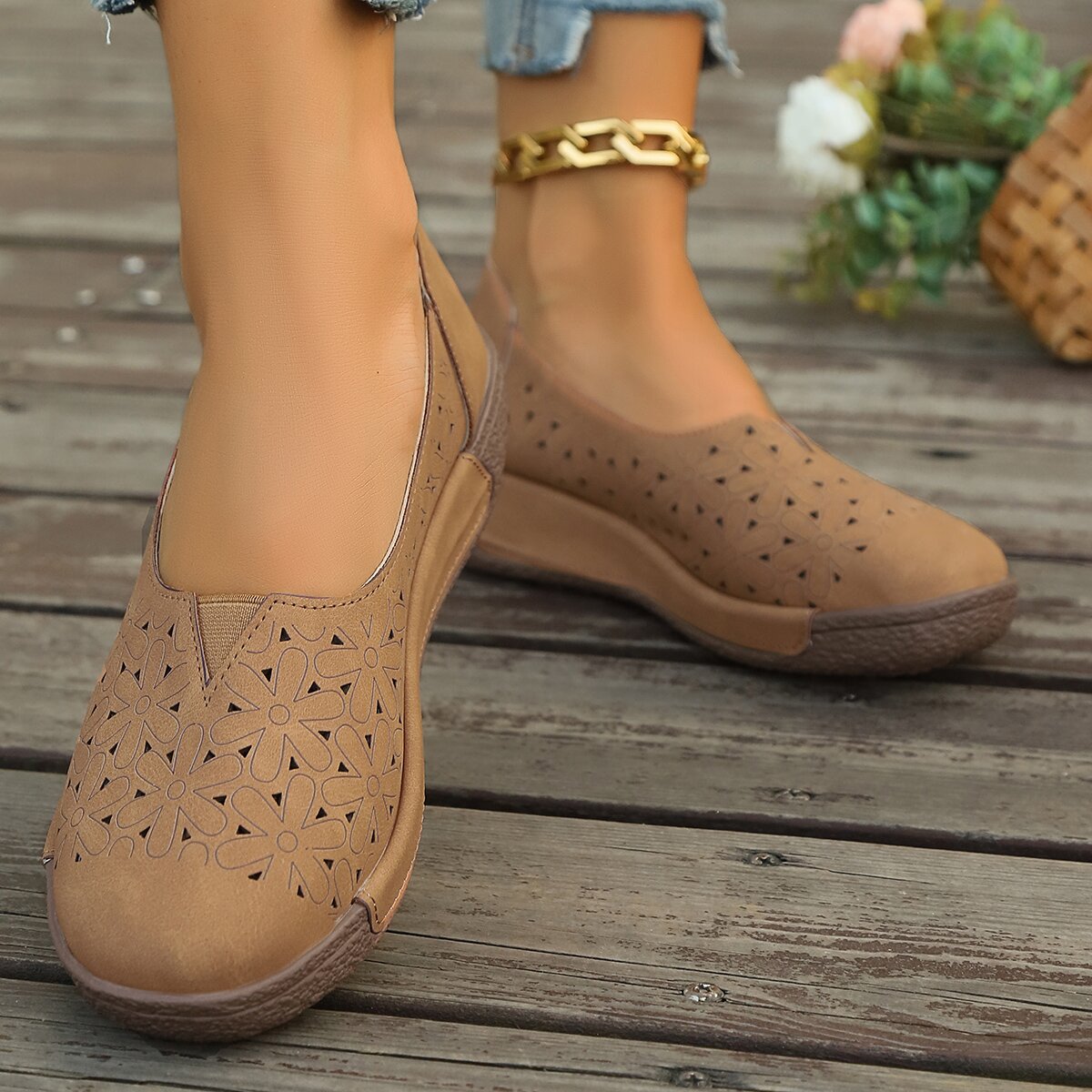 Hollow-Out Casual Loafers