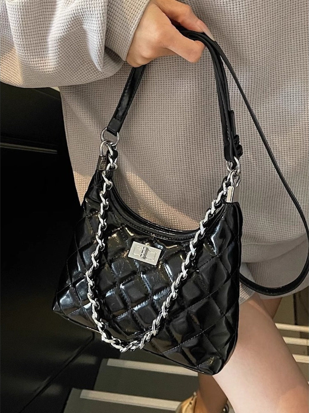 Quilted Chain Shoulder Bag