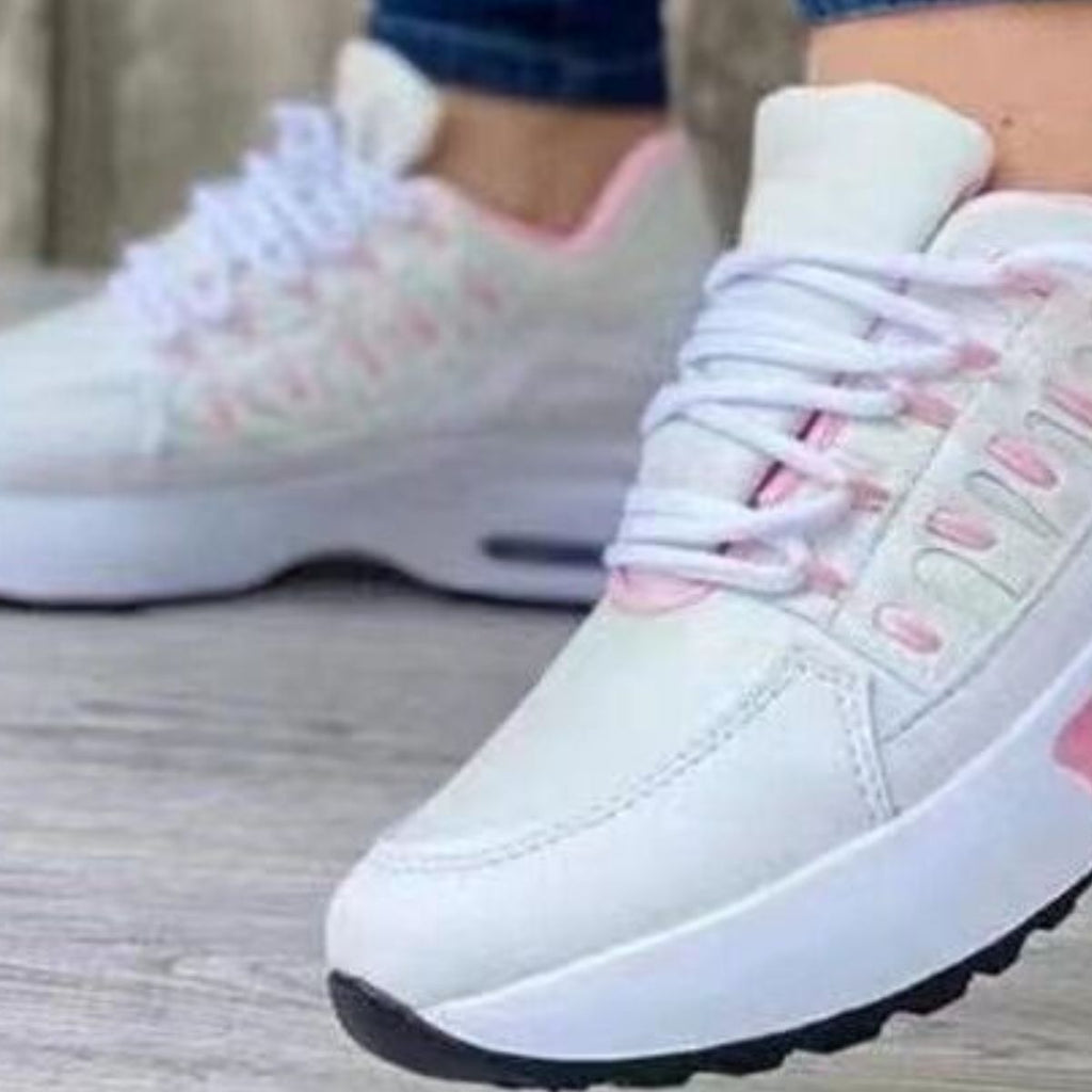 Lace Up Round Toe Sneakers