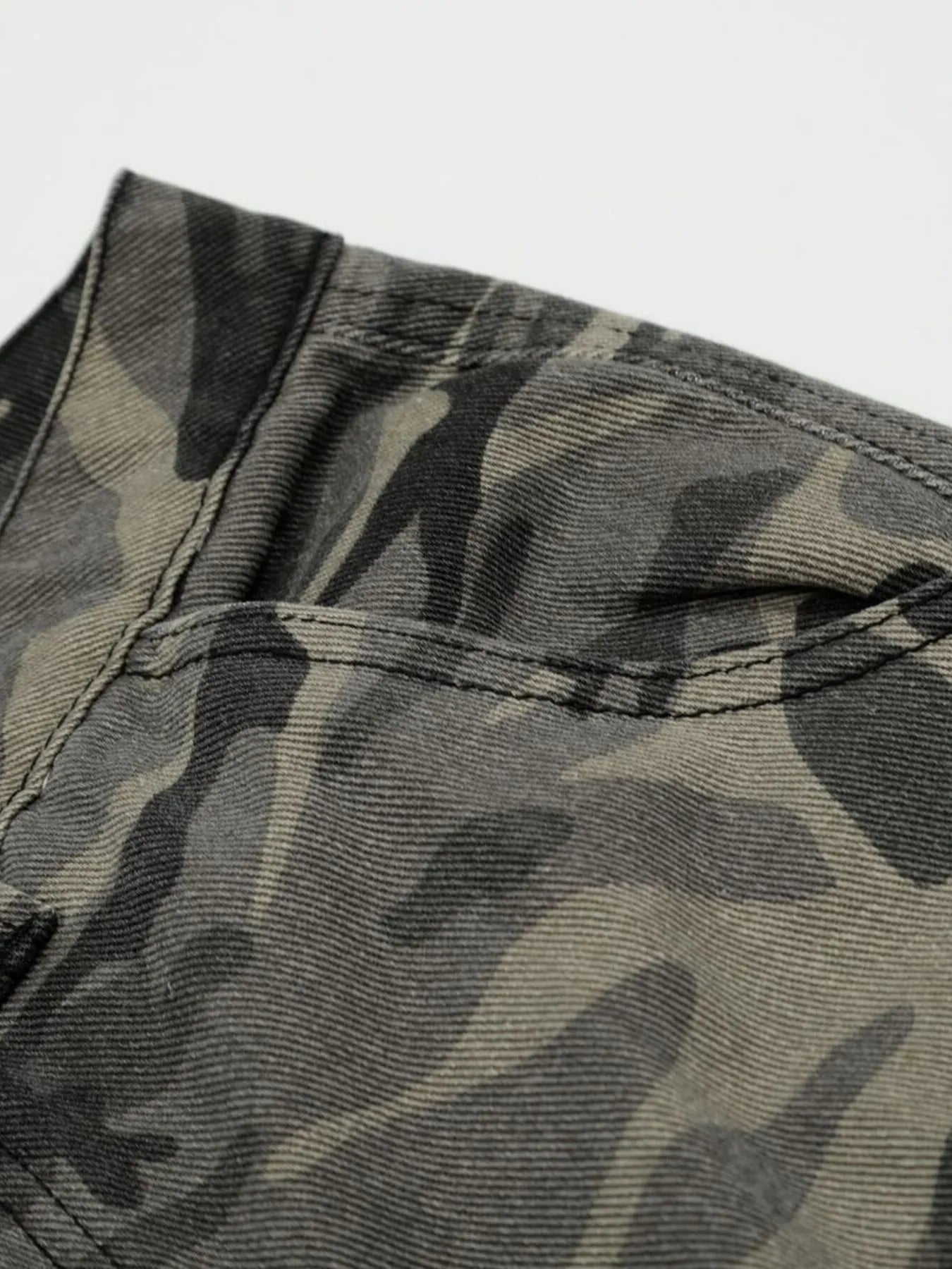 Men's Camouflage Cargo Capri Jeans