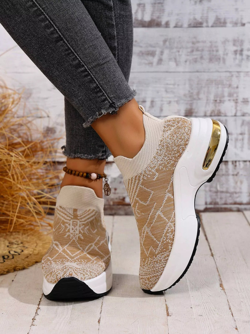 Mesh Round Toe Platform Sneakers