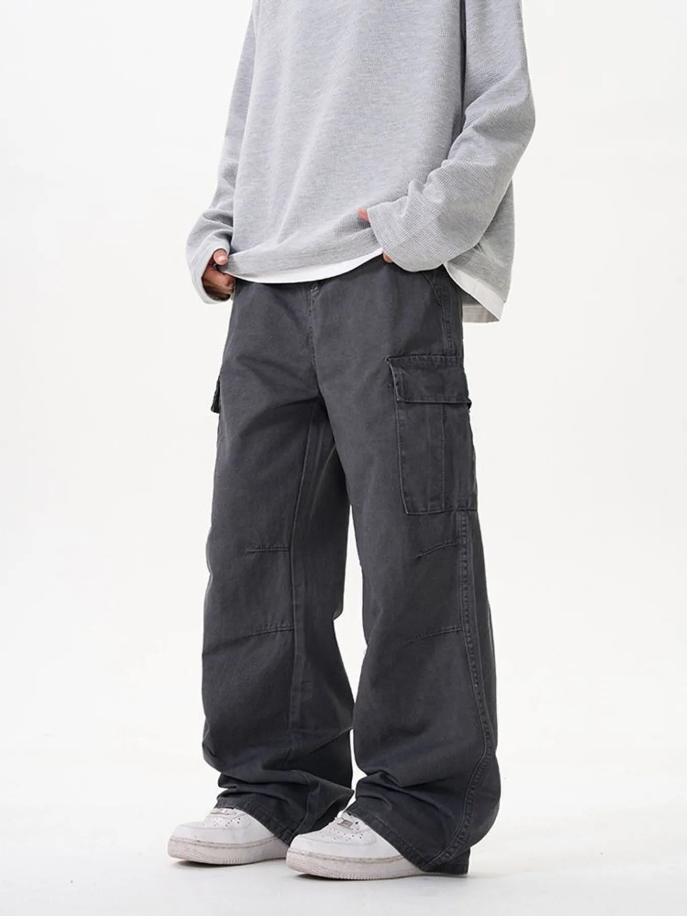 Men's Wide Leg Cargo Pants