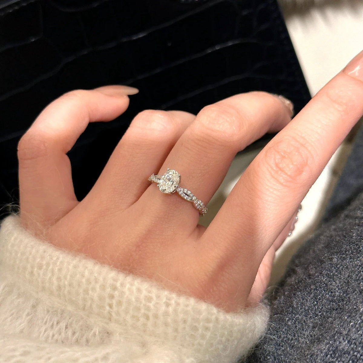 1 Carat Moissanite 925 Sterling Silver Oval Ring