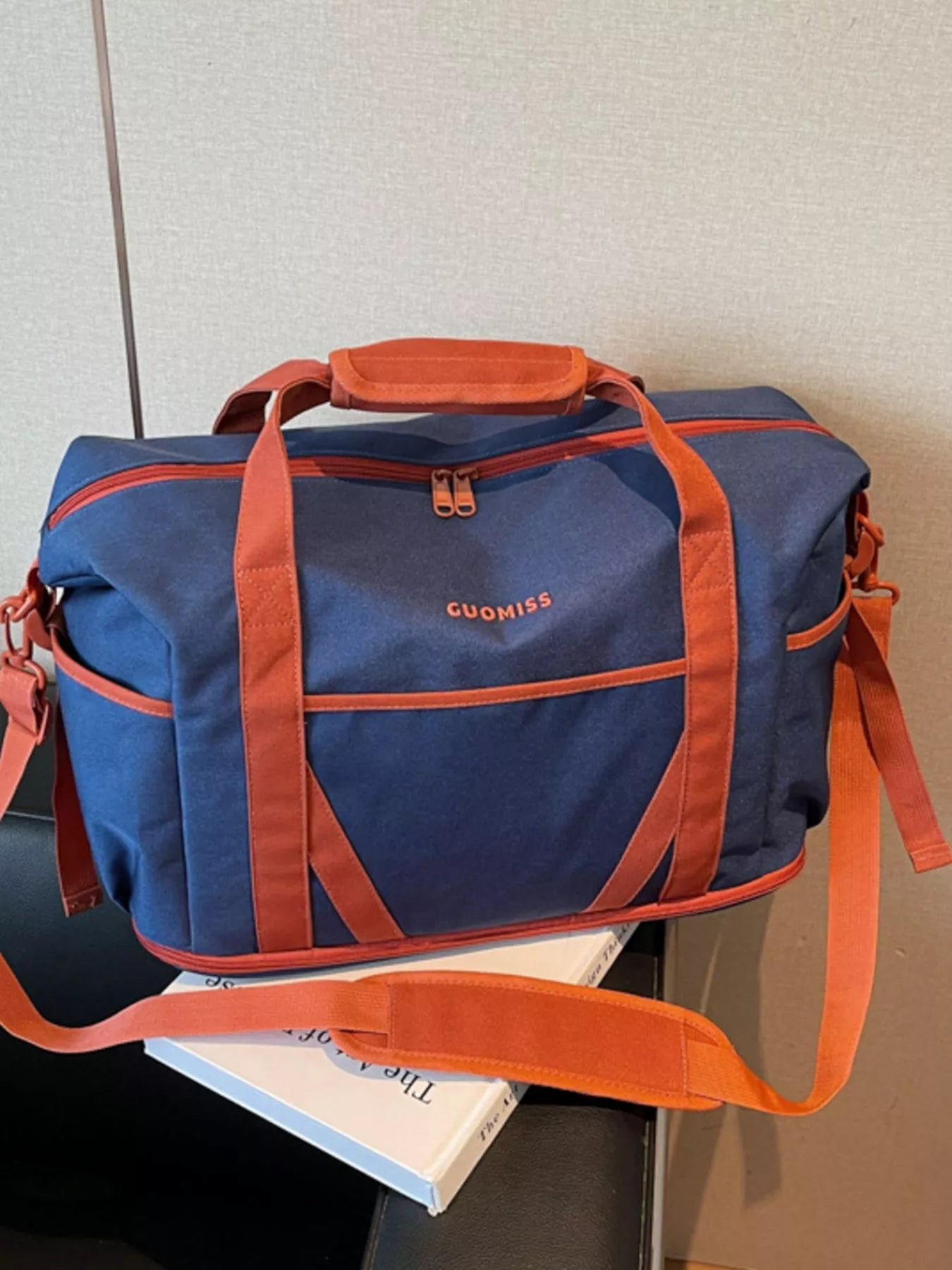 Contrast Oxford Cloth Travel Bag