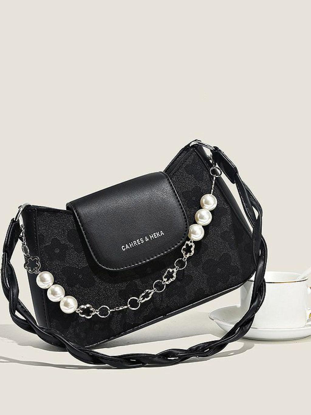 Pearl Chain Decor Shoulder Bag
