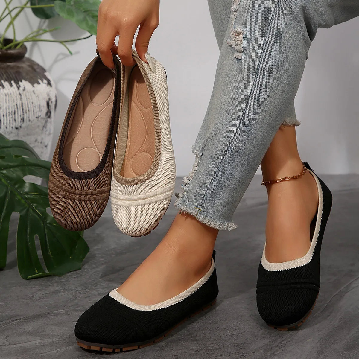 Mesh Round Toe Flat Slip-Ons