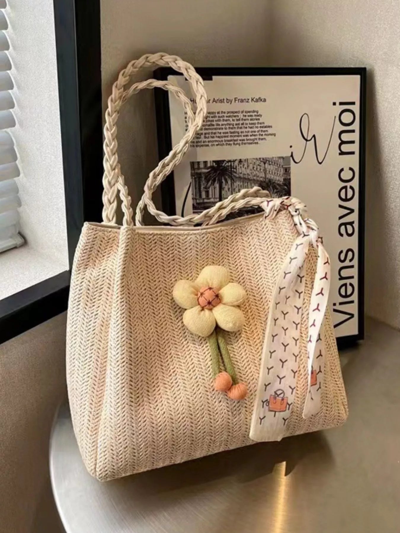 Floral Decor Woven Straw Tote Bag
