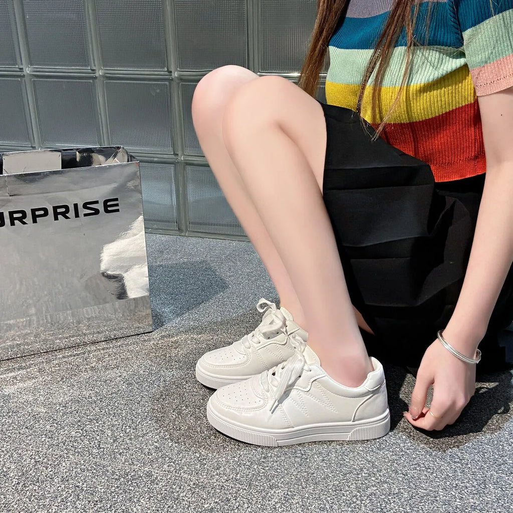 Low-Top Lace-Up Breathable Sneakers