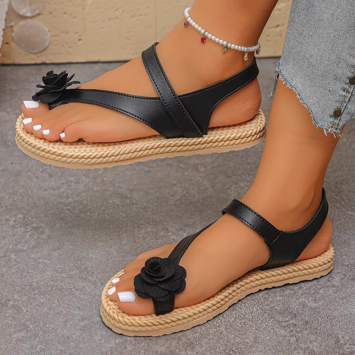 Flower Toe Loop Sandals