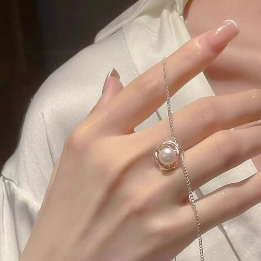 Pearl Pendant Necklace