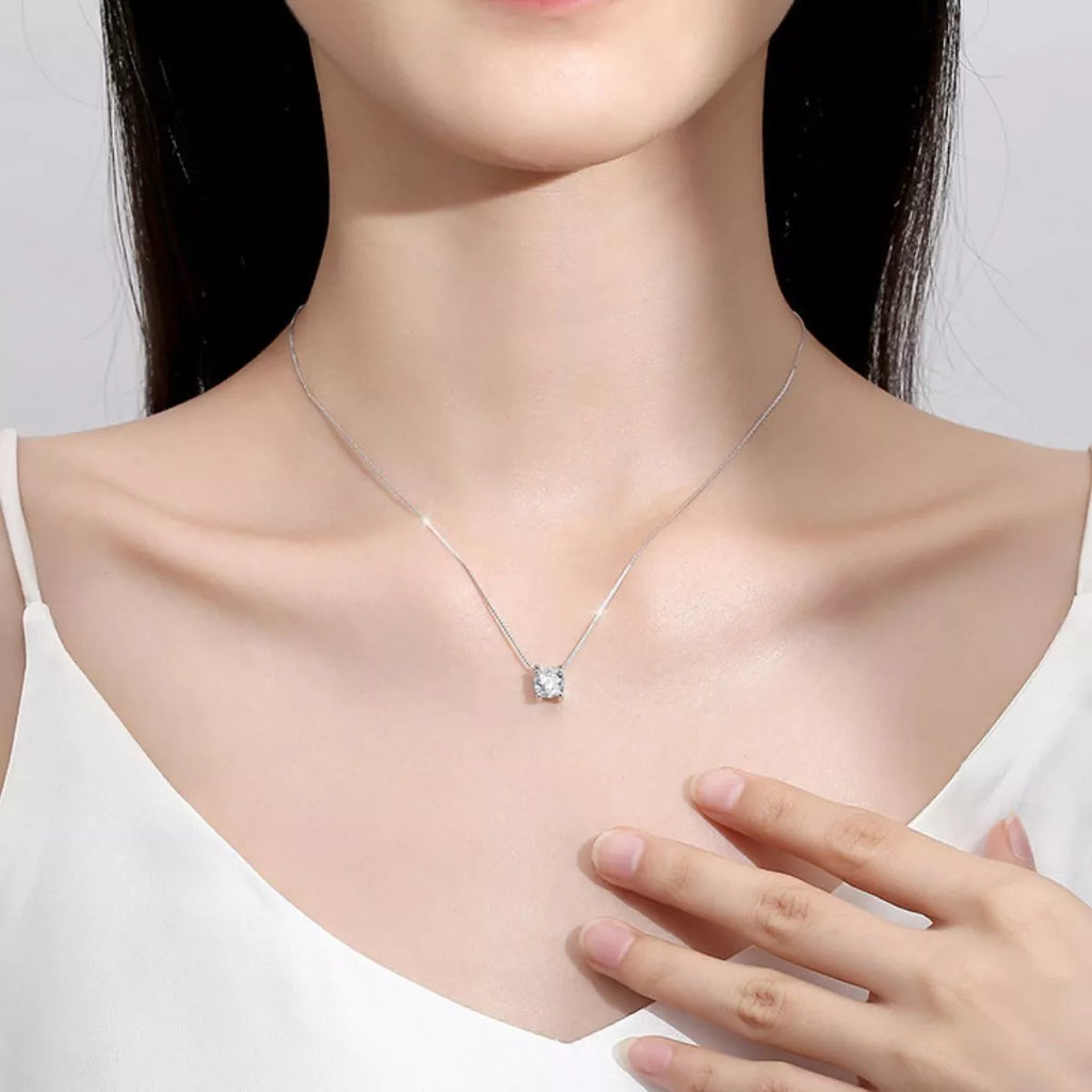 1 Carat 925 Sterling Silver Moissanite Pendant Necklace