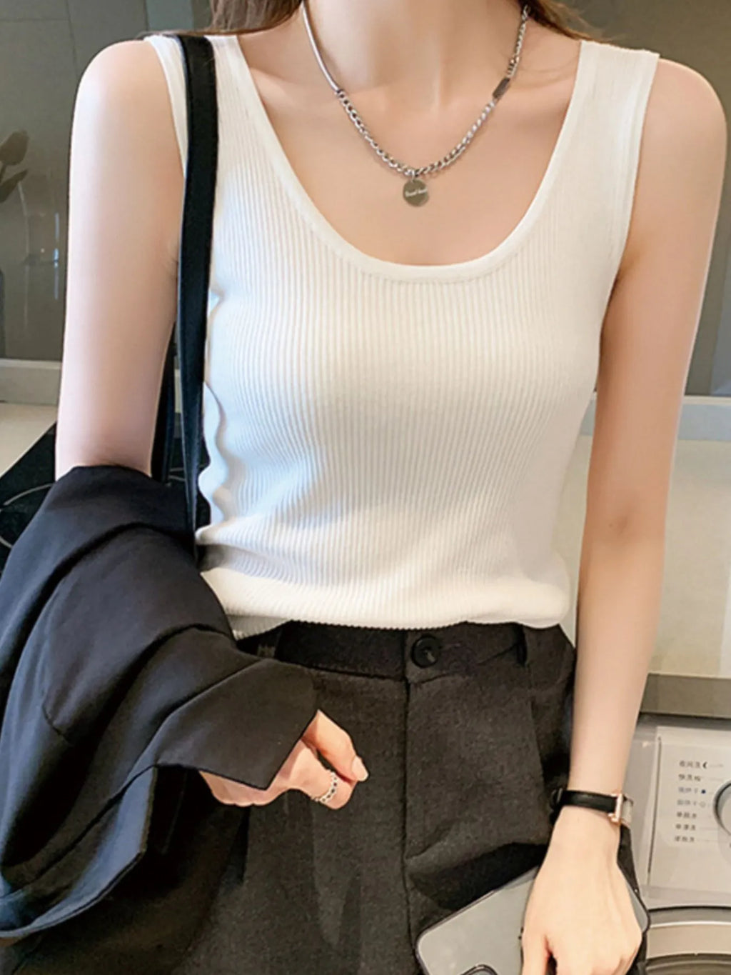 Plus Size Ribbed Scoop Neck Tank