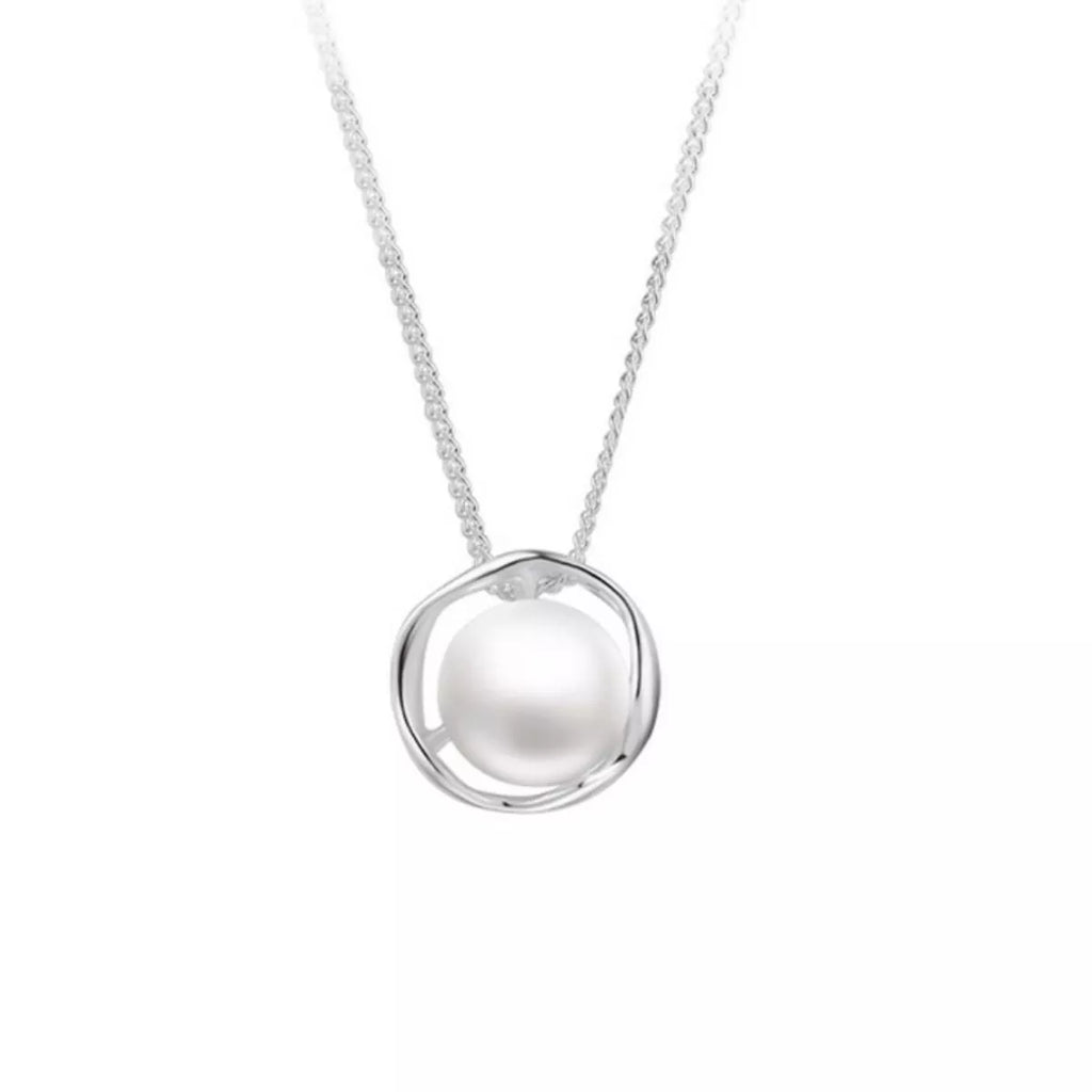 Pearl Pendant Necklace