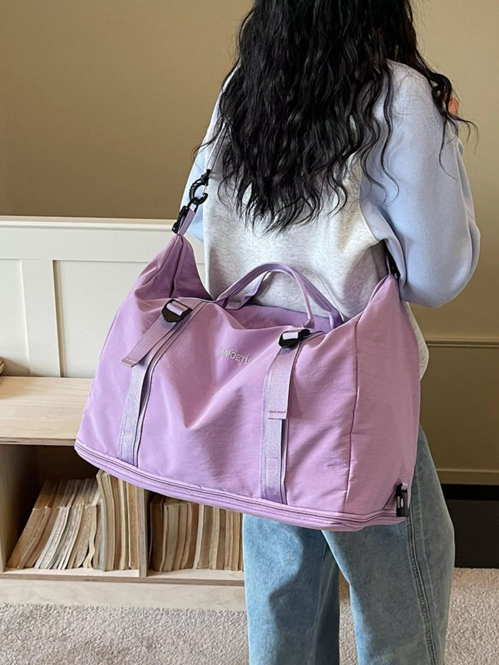 Lightweight Nylon Travel Bag