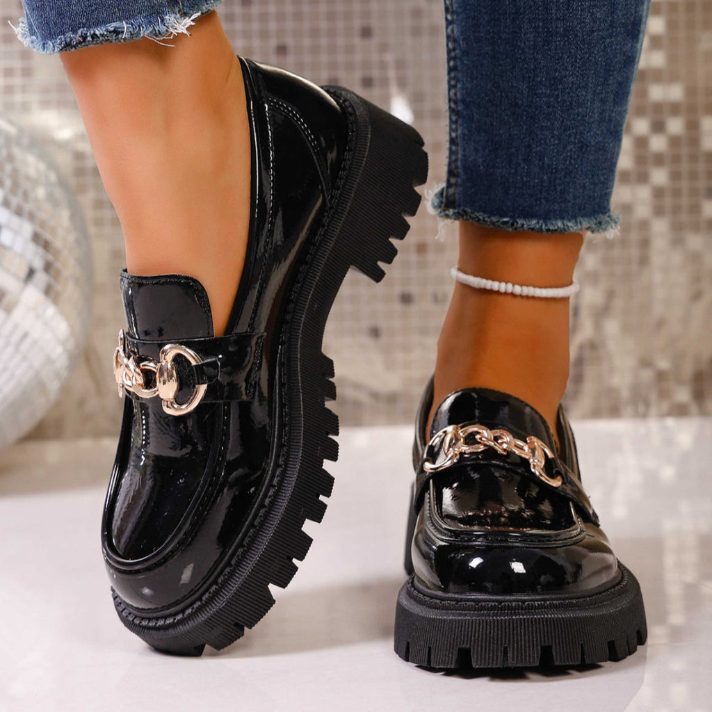 Chain Decor Round Toe Loafers