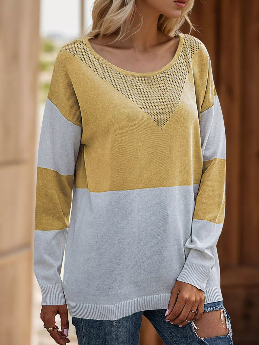 Color Block V-Neck Knit Top