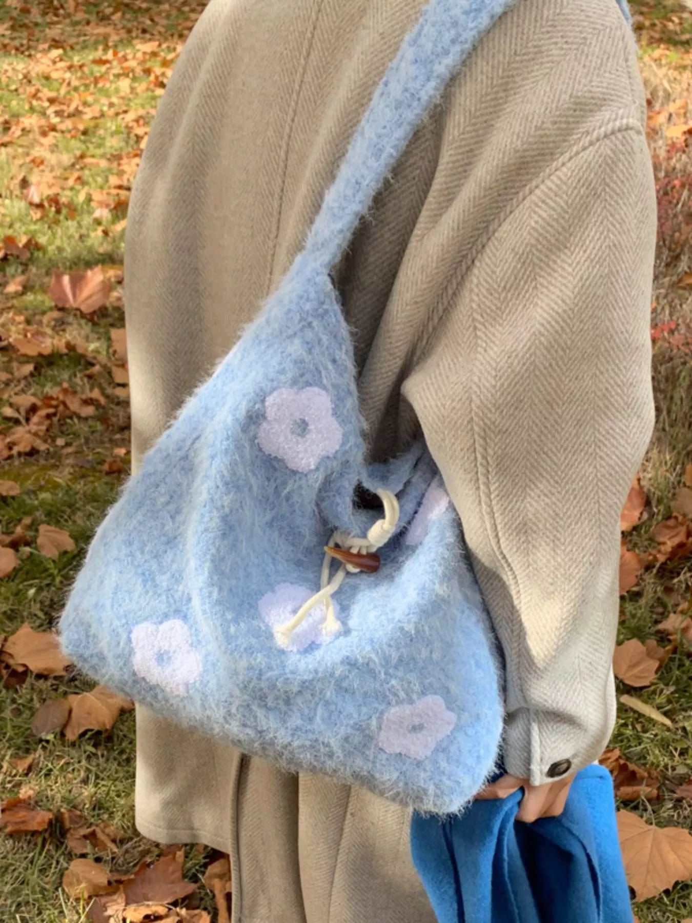 Floral Applique Handbag