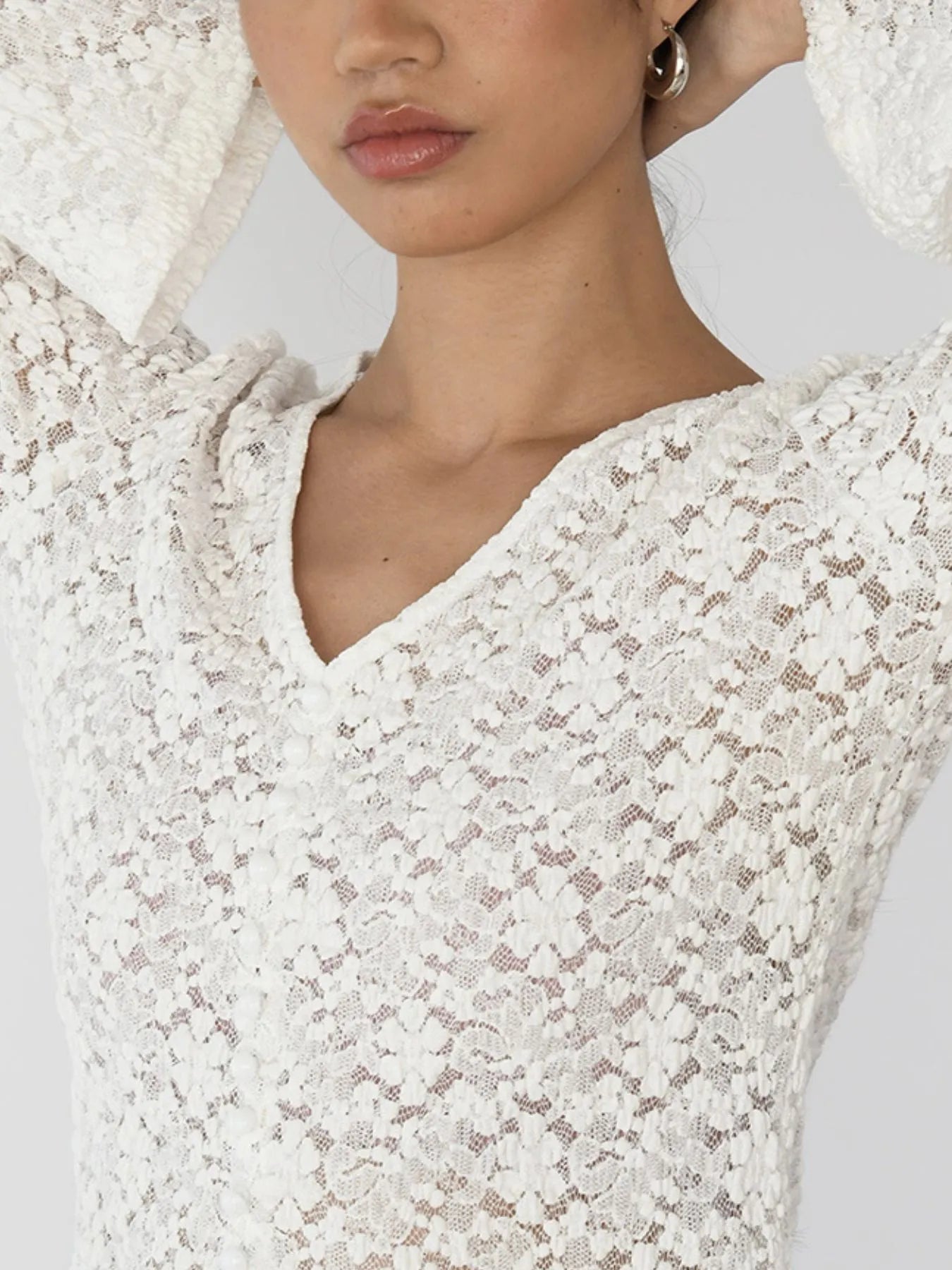 Lace V-Neck Flare Sleeve T-Shirt
