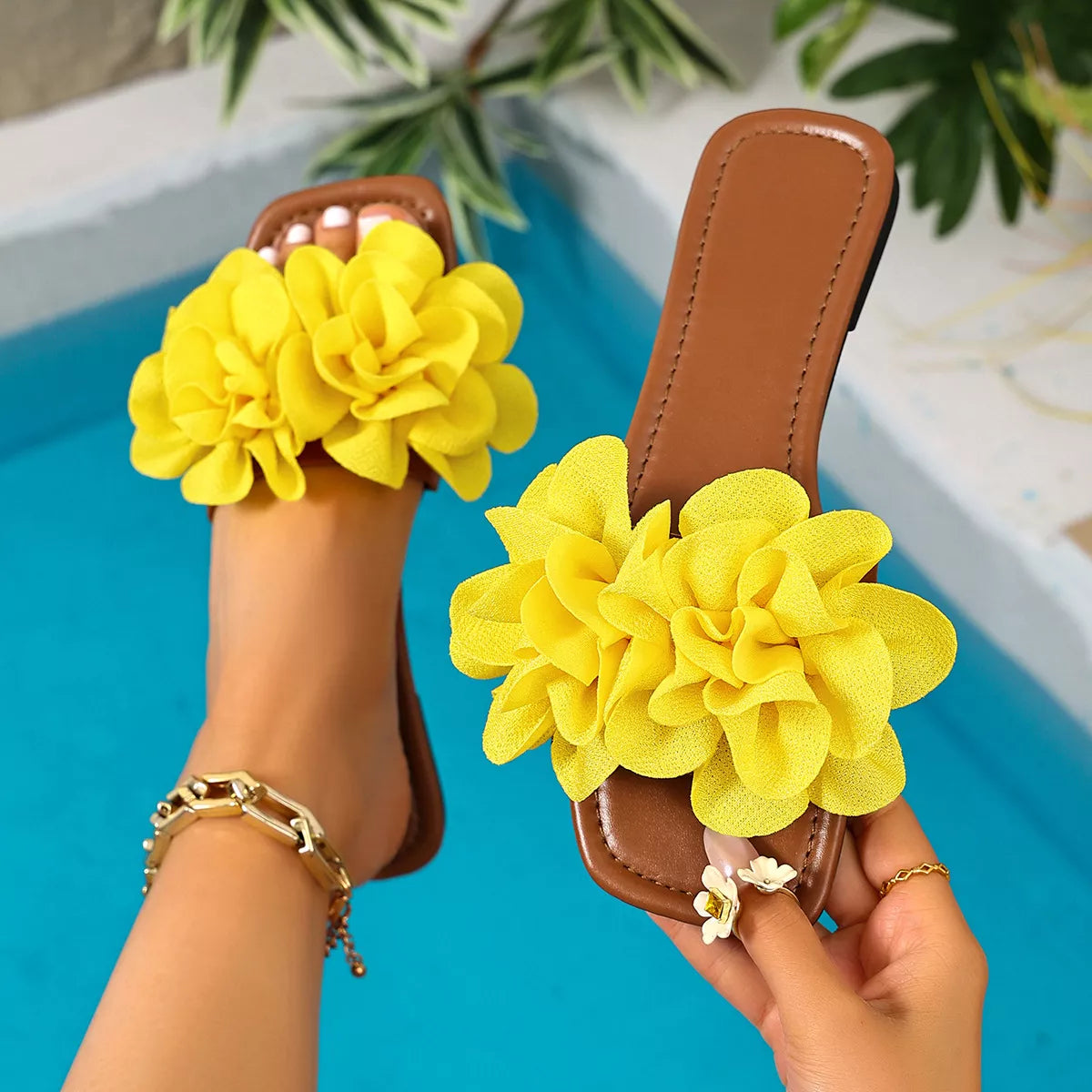 Floral Embellished Flat Sandals