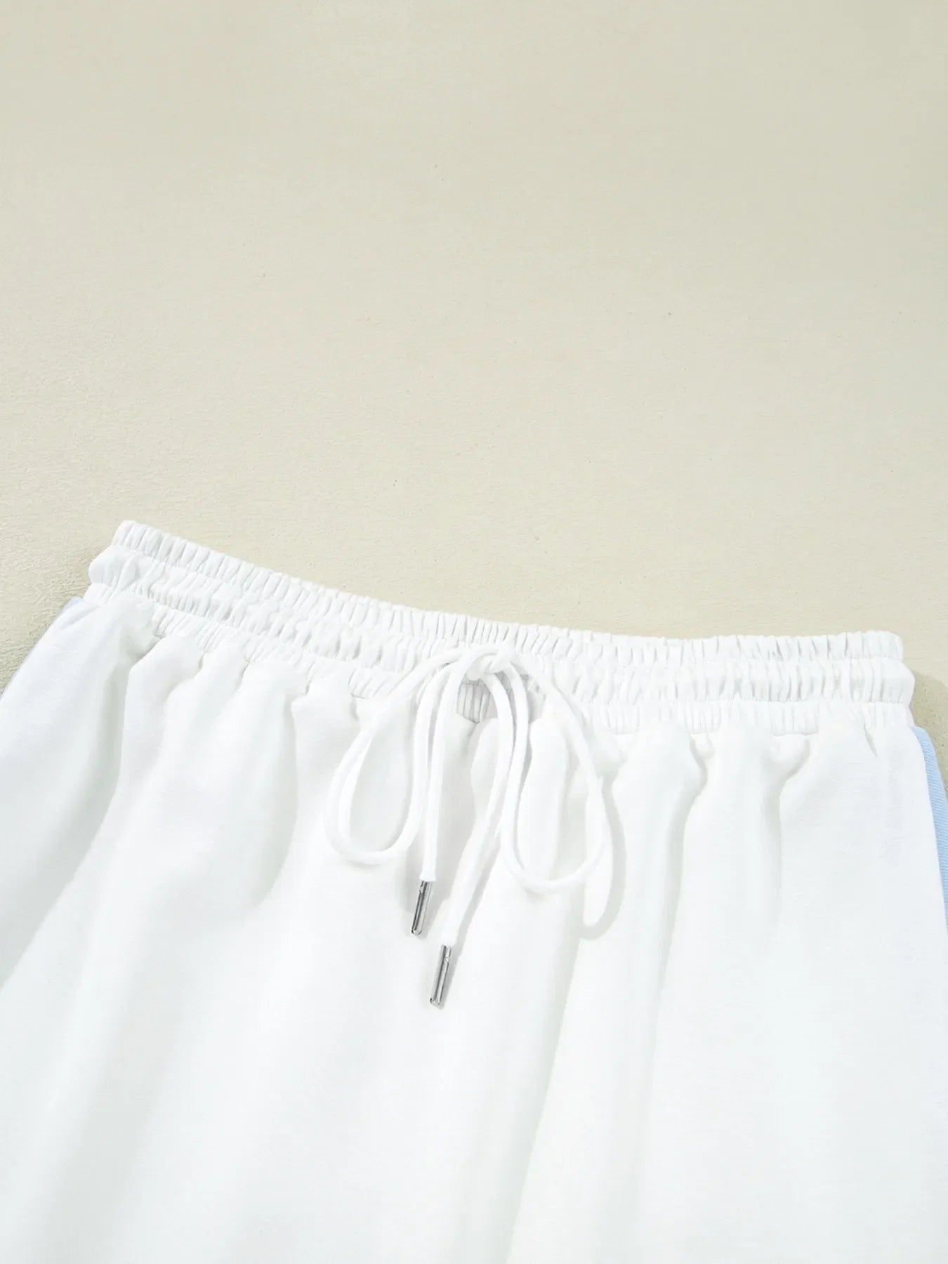 Contrast Trim Top and Mini Skirt Set